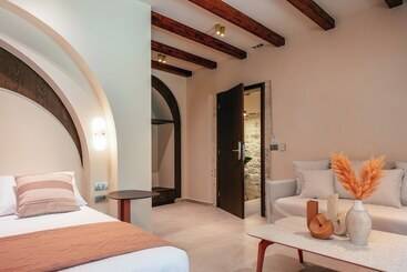 پانسیون La Montre Luxury Boutique Suites