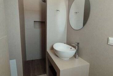 پانسیون Tamaris Suites