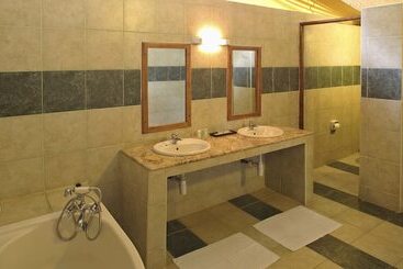 هتل Mara Leisure Camp