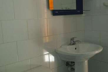 پانسیون Hostal Torre Sur