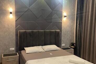 پانسیون Nits Guest House
