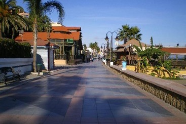 Waterfront Hotel Sunset Beach Apartment