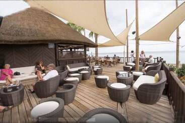 Waterfront Hotel Sunset Beach Apartment