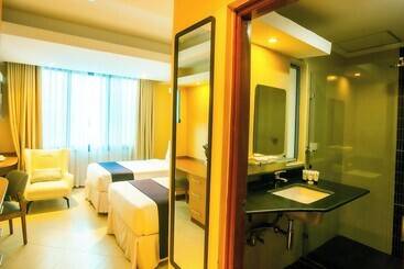 Parrot Hotel Arusha