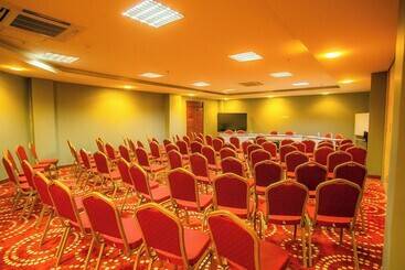 Parrot Hotel Arusha