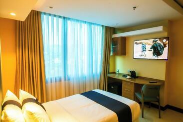 Parrot Hotel Arusha