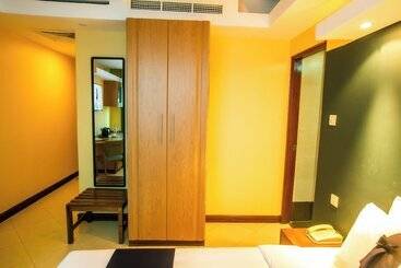 Parrot Hotel Arusha