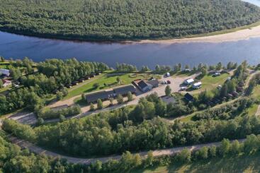 Arctic River Resort