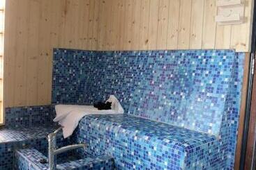 تختخواب و صبحانه Dunez Men Only Resort