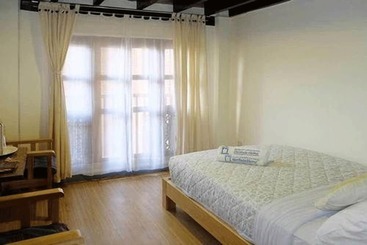تختخواب و صبحانه Lalit Heritage Home