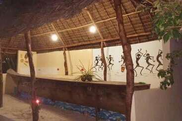 تختخواب و صبحانه Mpole Bungalows