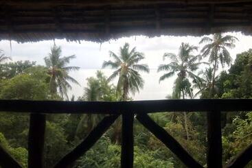تختخواب و صبحانه Nyumbani Rest House