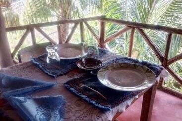 تختخواب و صبحانه Nyumbani Rest House