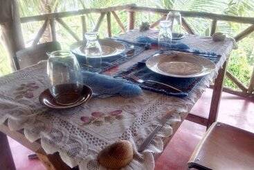 تختخواب و صبحانه Nyumbani Rest House