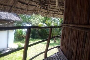 تختخواب و صبحانه Nyumbani Rest House