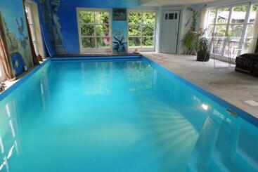 住宿加早餐  Short Stay Emmen