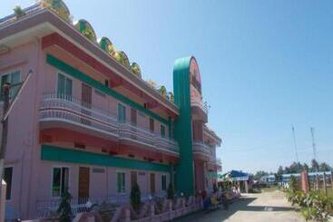 هتل Alliance Resort