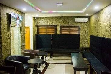 هتل Eagles @ Lekki