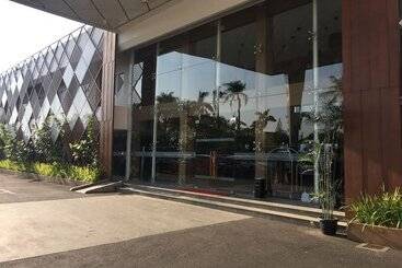 Akshaya Hotel Karawang