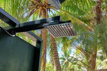 هتل Matriki Beach Huts