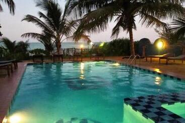 Santa Maria Coral Park - Pongwe