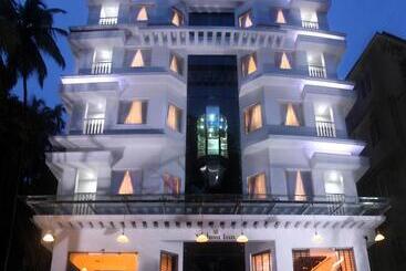 هتل Vishnu Inn