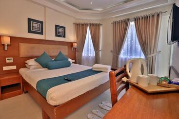 هتل Vishnu Inn