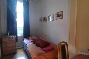 Li Ja Hostelli Marja