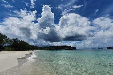 Long Set Resort