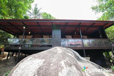 Melina Beach Resort
