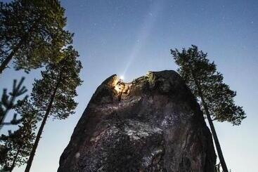 استراحتگاه Aurora Village Ivalo