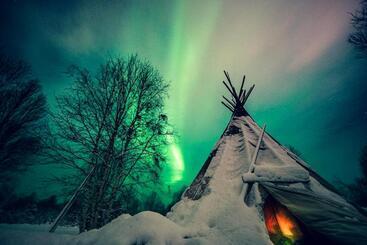 استراحتگاه Aurora Village Ivalo