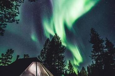 استراحتگاه Aurora Village Ivalo