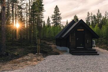 استراحتگاه Aurora Village Ivalo