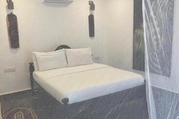 استراحتگاه Sofia Sea View