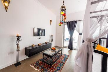 استراحتگاه Sofia Sea View