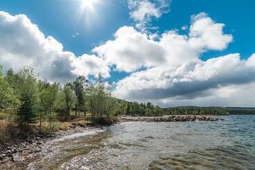استراحتگاه Ukonjärven Holiday Village