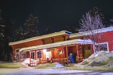 استراحتگاه Ukonjärven Holiday Village