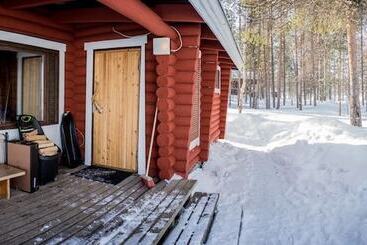 استراحتگاه Ukonjärven Holiday Village