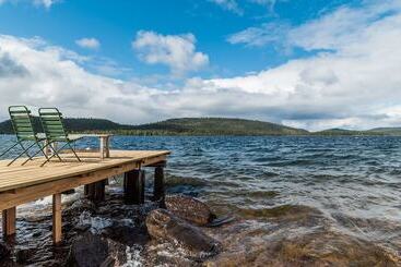 استراحتگاه Ukonjärven Holiday Village