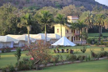 Ummaid Bagh Resort