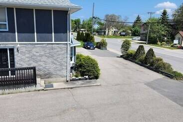 Princess Motel