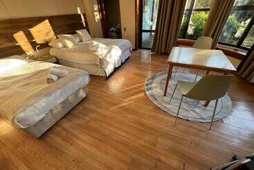Sky Hotel Boutique