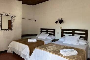 هتل Casa Blanca Antigua Guatemala