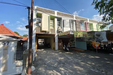 هتل Sweet Home Residence Simpang Lima