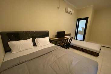 هتل Sweet Home Residence Simpang Lima