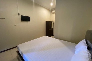 هتل Sweet Home Residence Simpang Lima