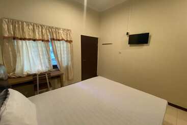 هتل Sweet Home Residence Simpang Lima