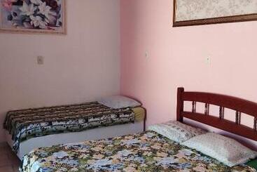 پانسیون Suite Penha Sc