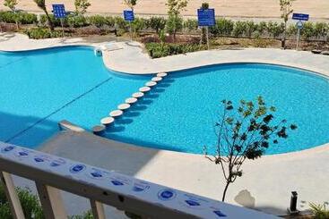 Appartement In Porto Golf Marina شاليه فندقي في بورتو جولف مارينا